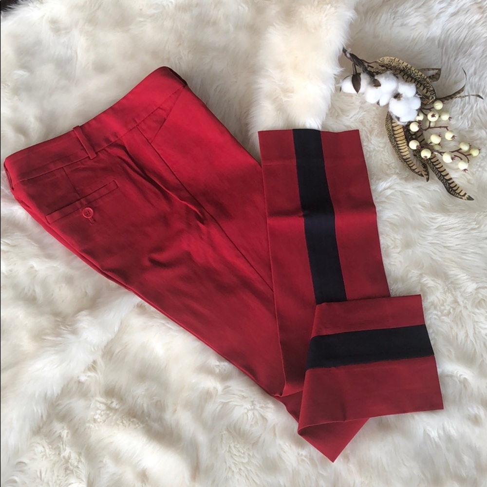 The Limited Exact Stretch size 0. Red and navy